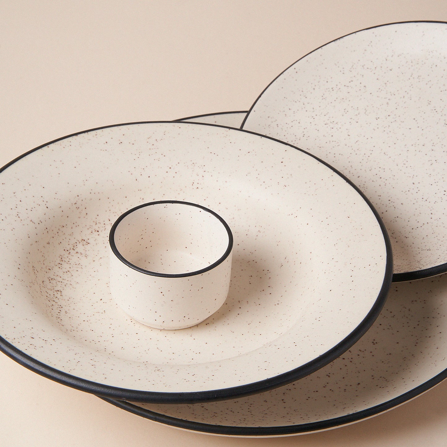 Pasta Bowl - Black Rim - LUMA