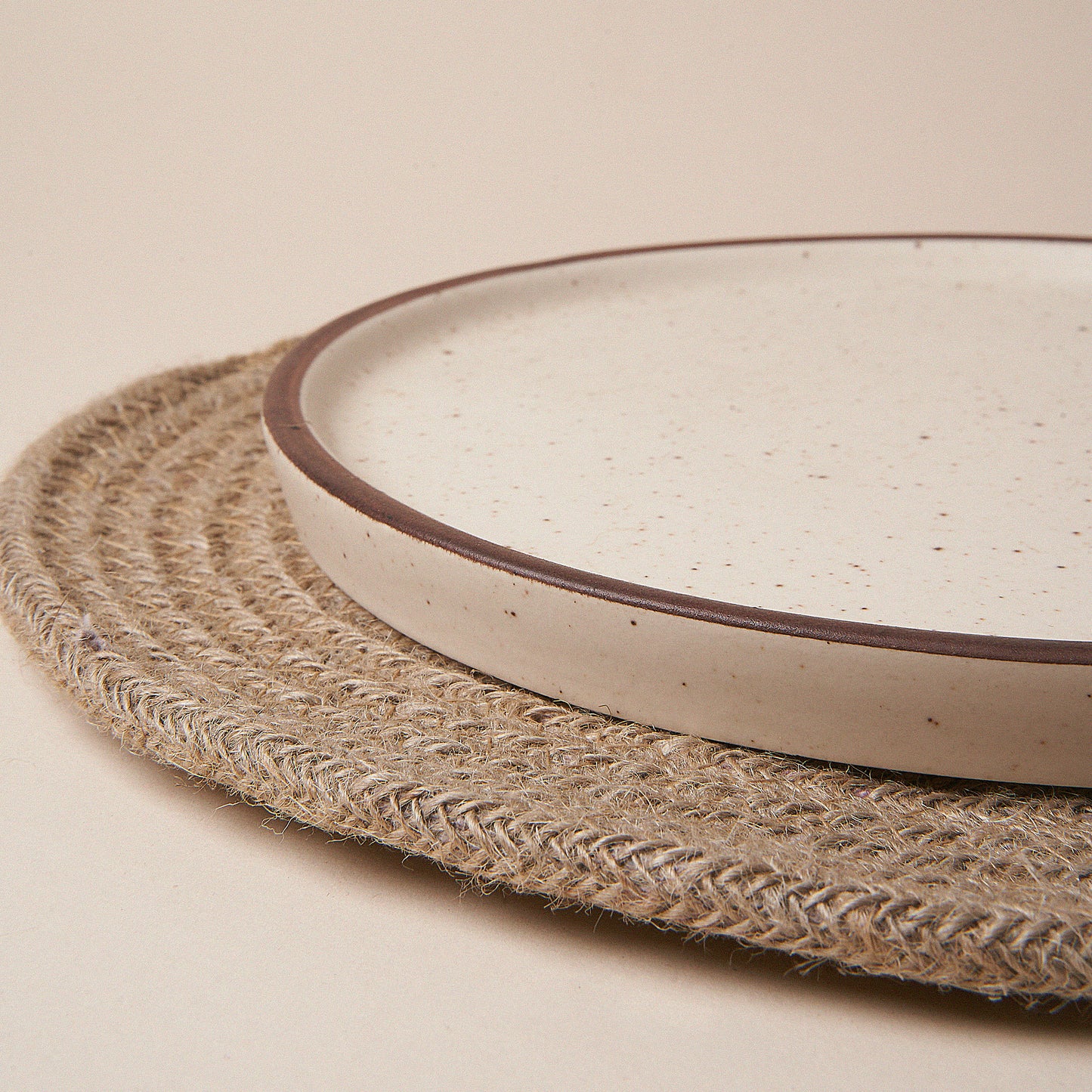 Weaved Placemat(Round) - Set of 2 - LUMA