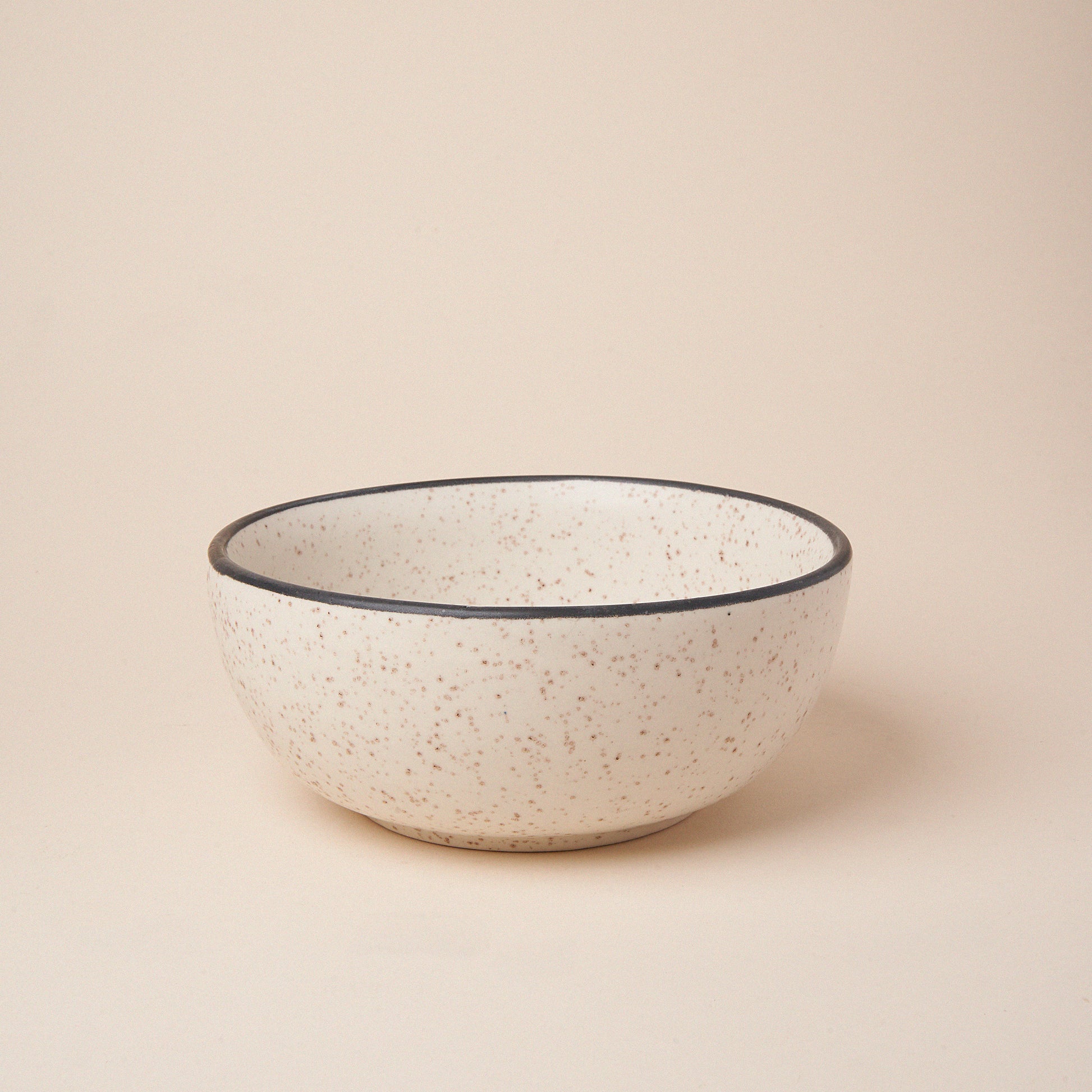 Black Rim Bowls - LUMA