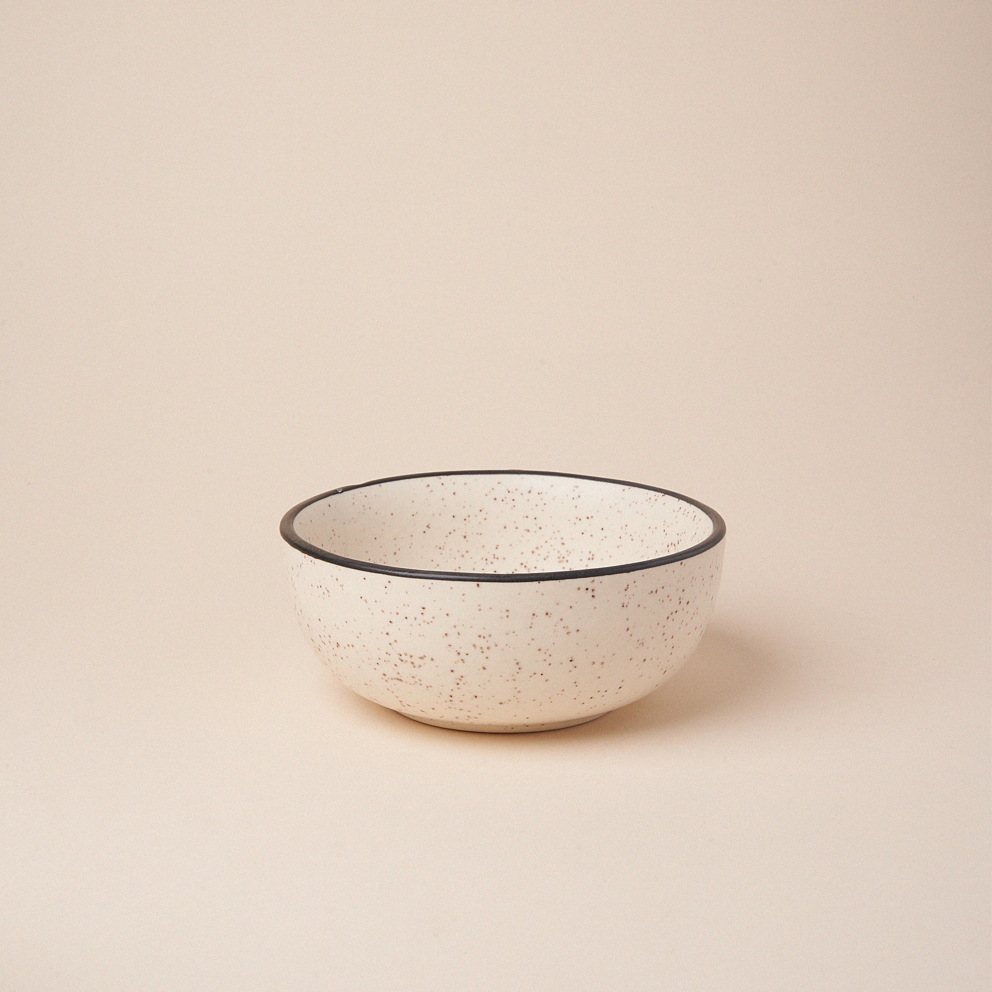 Black Rim Bowls - LUMA